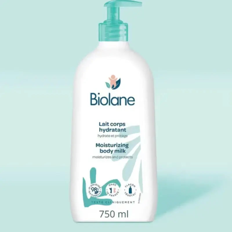 Lait corps hydratant Biolane pour bébé, soin nourrissant et protecteur pour la peau douce, fabriqué en France.
