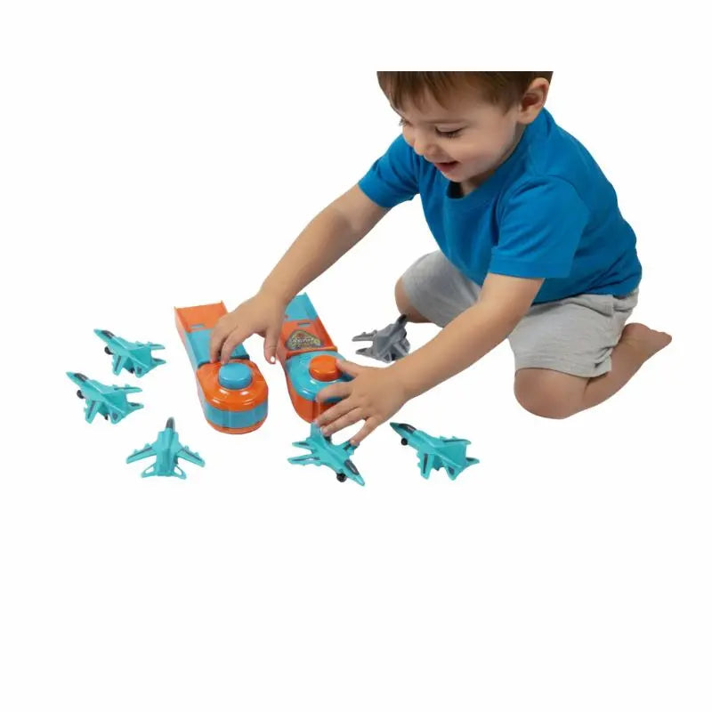 Lance-avions avec lanceur-neufmois